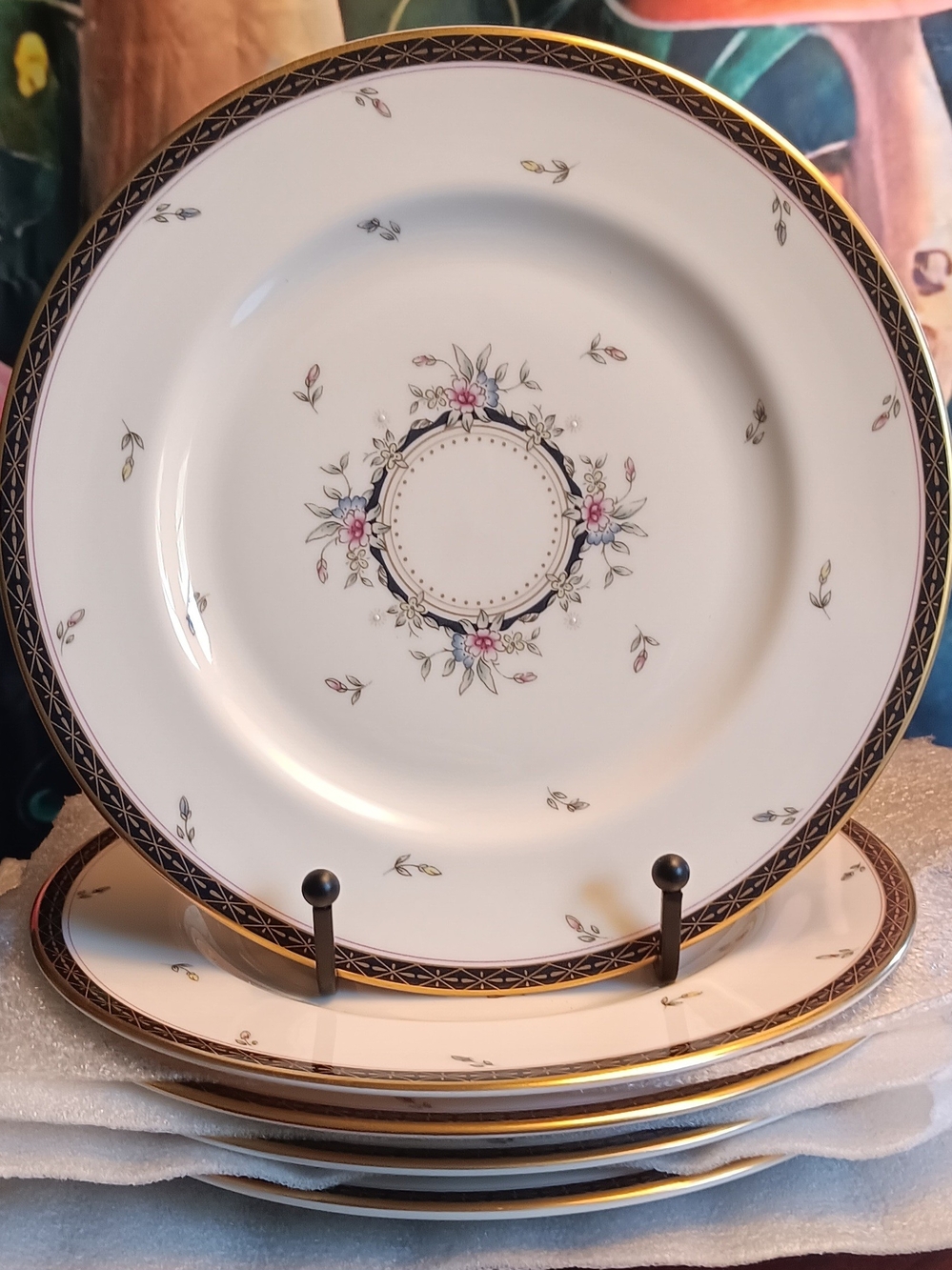 Lenox 6 Inch Salad Plates Set Of 5. Hartwell House Embassoder Design